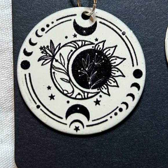 2 pack earrings - Picture 5 of 7